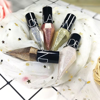 Liquid Glitter Eyeliner for Bold, Shimmering Eyes